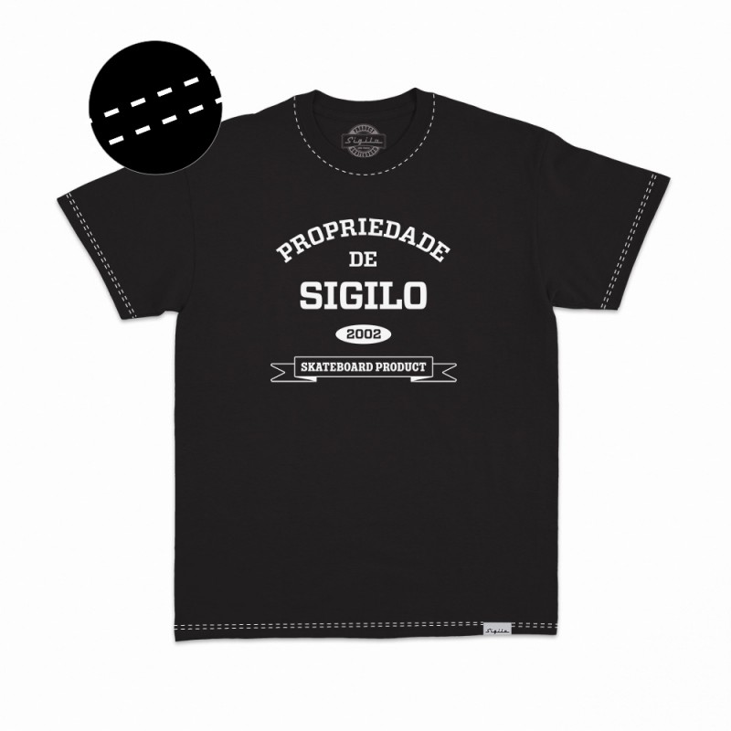 Camiseta Propriedade de Sigilo Preta / Fio Branco